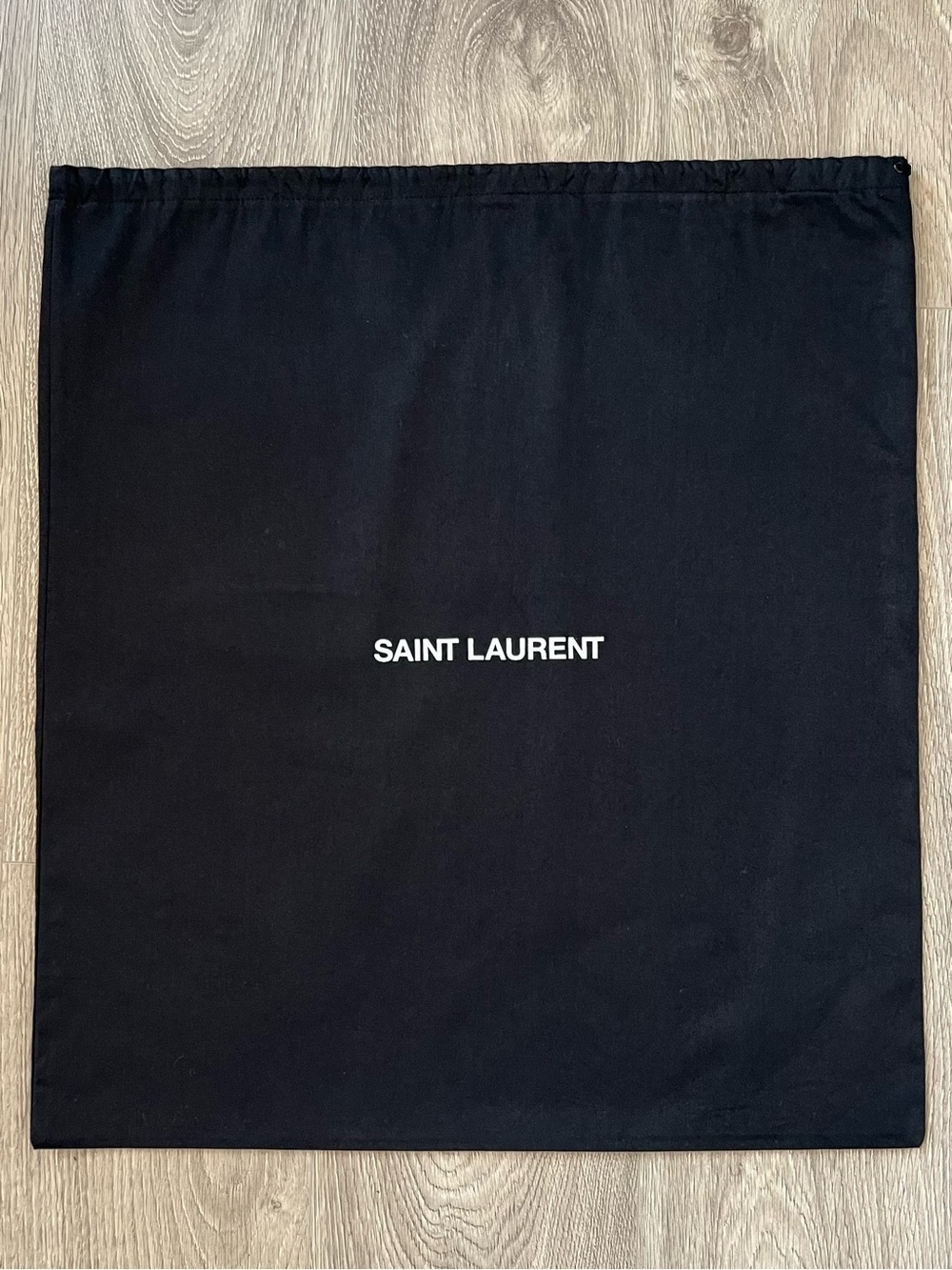 Saint Laurent dust bag (C42)